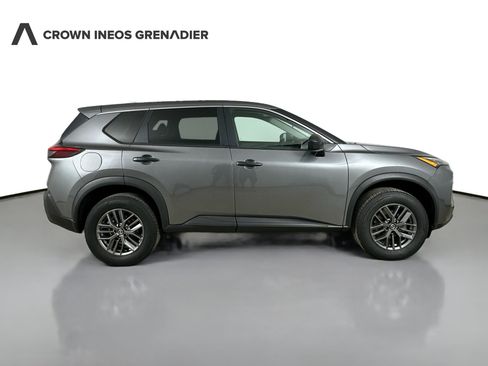 Used 2021 Nissan Rogue S FWD image 4