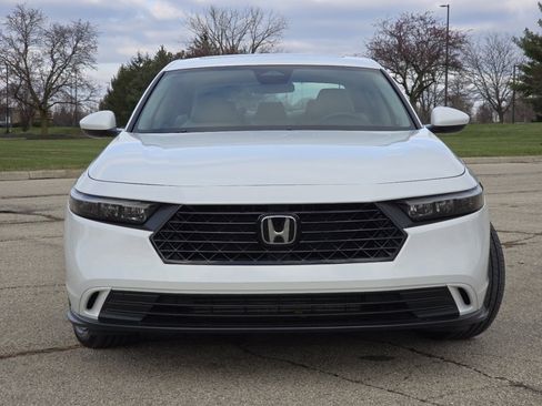 Certified 2024 Honda Accord EX image 13