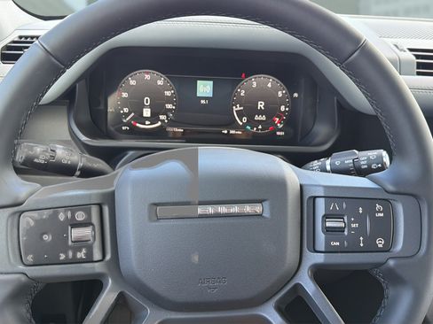 New 2026 Land Rover Defender 110 X-Dynamic SE AWD/4WD image 25
