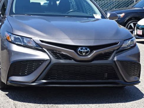 Certified 2023 Toyota Camry SE FWD image 4