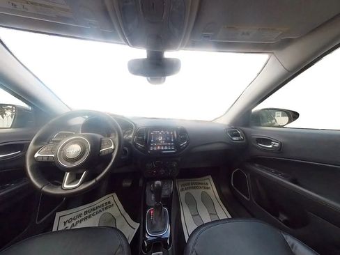 Used 2018 Jeep Compass Limited w/ Navigation Group image 23