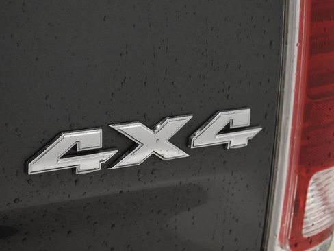 Certified 2017 RAM 1500 Laramie w/ Convenience Group image 18