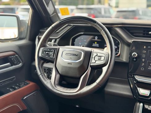 Used 2025 GMC Sierra 1500 Denali Ultimate AWD/4WD image 13