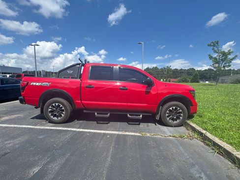 Used 2021 Nissan Titan PRO-4X w/ Pro-4x Utility Package AWD/4WD image 6