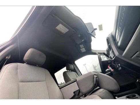 Used 2017 Ford F350 XLT w/ Camper Package image 22