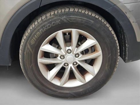 Used 2016 Kia Sorento LX w/ LX Convenience Package image 5