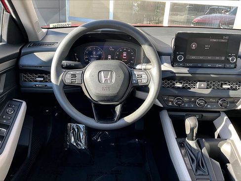 Used 2023 Honda Accord EX image 5