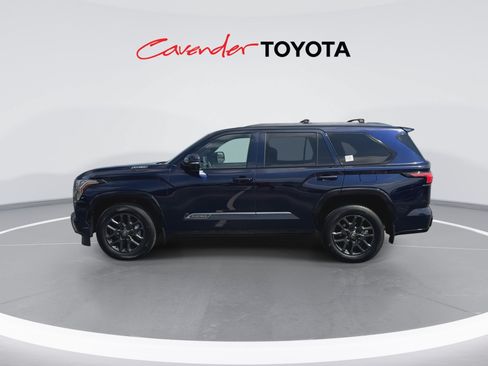 Certified 2025 Toyota Sequoia Platinum AWD/4WD image 5
