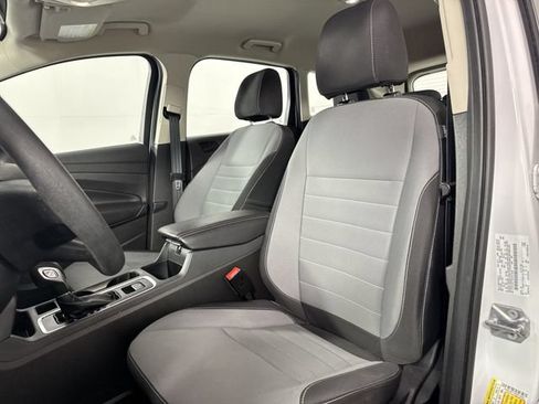 Used 2017 Ford Escape S FWD image 19