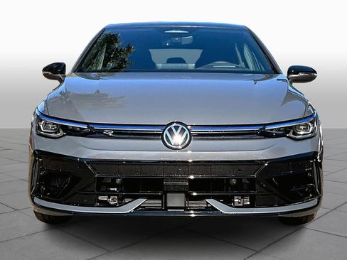 New 2026 Volkswagen Golf image 3