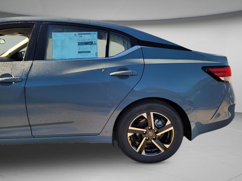 New 2025 Nissan Sentra SV image 19