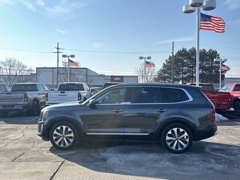 Used 2020 Kia Telluride S w/ S 8 Passenger Seating Package image 8