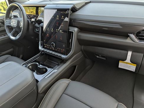 New 2026 GMC Yukon Elevation w/ Elevation Premium Package AWD/4WD image 36