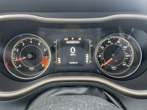 Used 2014 Jeep Cherokee Latitude w/ Comfort/Convenience Group image 21