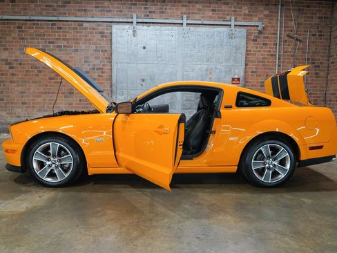 Used 2008 Ford Mustang GT Premium RWD image 26