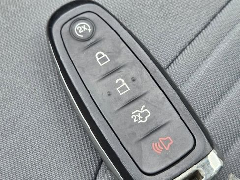 Used 2019 Ford Escape SE FWD image 35