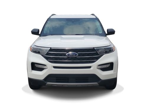 Used 2024 Ford Explorer XLT w/ Equipment Group 202A AWD/4WD image 2