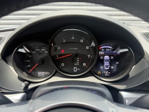 Certified 2025 Porsche 718 Cayman RWD image 22