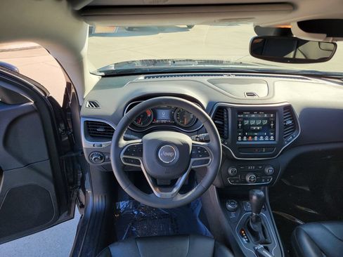 Used 2022 Jeep Cherokee Latitude Lux AWD/4WD image 17