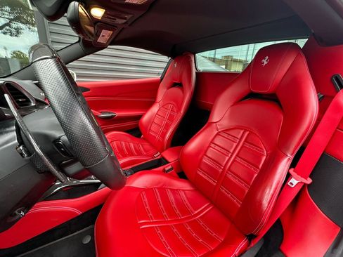 Used 2017 Ferrari 488 Spider image 5