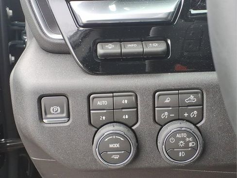 New 2026 Chevrolet Silverado 1500 LTZ AWD/4WD image 14