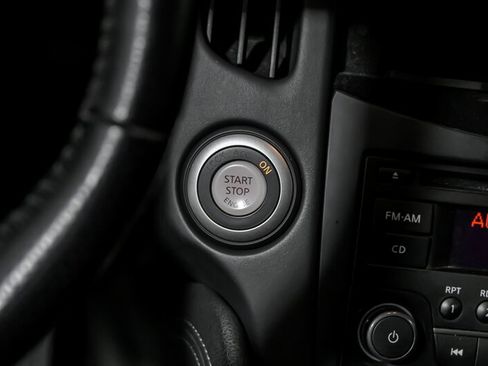 Used 2018 Nissan 370Z Coupe image 27