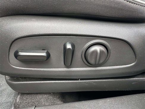 Certified 2022 Chevrolet TrailBlazer LT w/ Convenience Package image 20