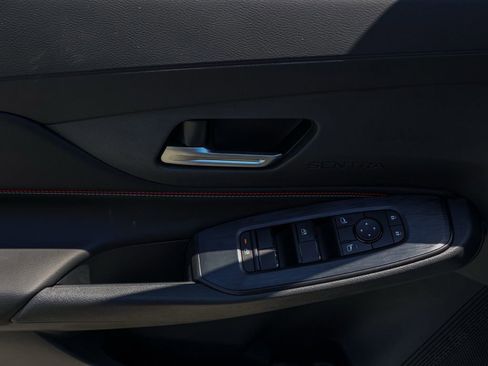 New 2026 Nissan Sentra SR FWD image 23