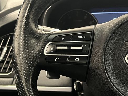 Used 2020 Kia Stinger GT1 image 19