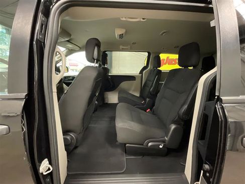 Used 2020 Dodge Grand Caravan SE image 15