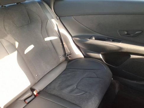 Used 2025 Hyundai Elantra N FWD image 19
