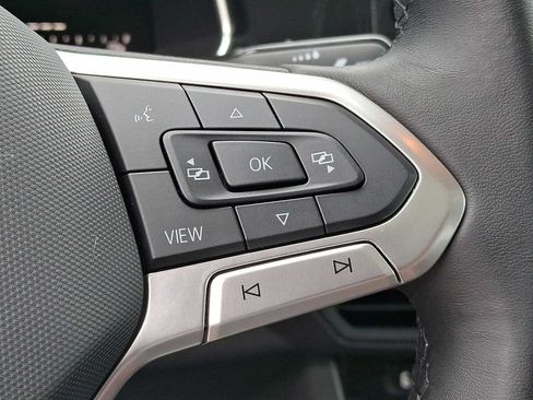 Used 2023 Volkswagen Jetta SE w/ Panoramic Sunroof Package FWD image 24