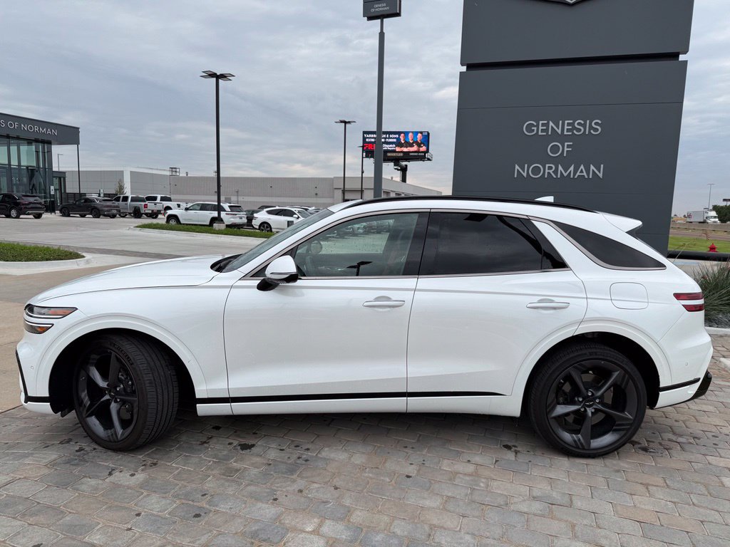 Used 2026 Genesis GV70 3.5T Sport Prestige AWD/4WD image 2