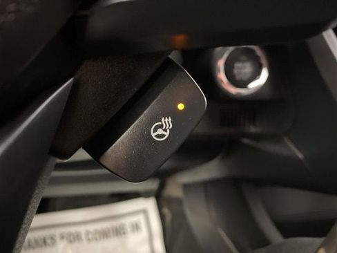 Certified 2025 Subaru Forester Limited image 16