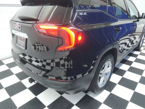 Used 2019 GMC Terrain SLE w/ Driver Convenience Package FWD image 28