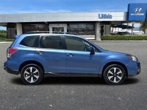 Used 2018 Subaru Forester 2.5i Premium w/ All-Weather Package AWD/4WD image 9