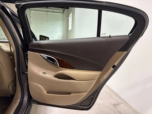 Used 2010 Buick LaCrosse CXL FWD image 21