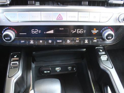 Certified 2024 Kia Telluride S w/ S Sunroof Package FWD image 42