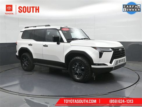 Used 2024 Lexus GX 550 550 Overtrail+ image 4