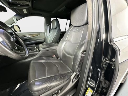 Used 2015 Cadillac Escalade ESV Platinum image 11