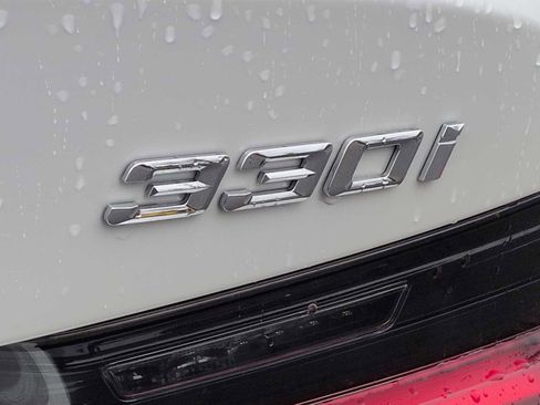 Used 2024 BMW 330i xDrive Sedan w/ Convenience Package image 19