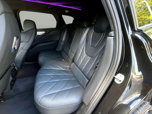 Used 2024 BMW XM AWD/4WD image 40