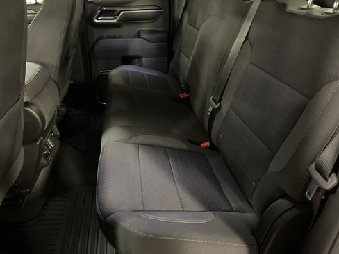 Used 2022 Chevrolet Silverado 1500 LT image 13