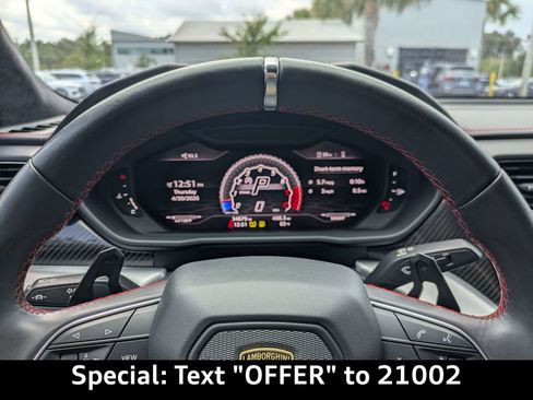 Used 2020 Lamborghini Urus AWD/4WD image 33