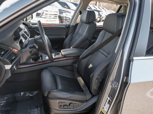 Used 2013 BMW X5 xDrive50i image 39