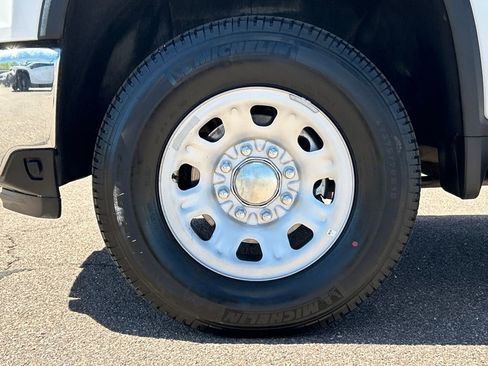 Used 2024 Chevrolet Silverado 2500 LT image 26