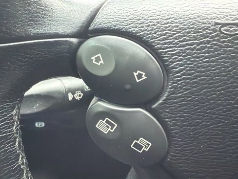 Used 2007 Mercedes-Benz CLS 550 CLS 550 Coupe 4D image 12