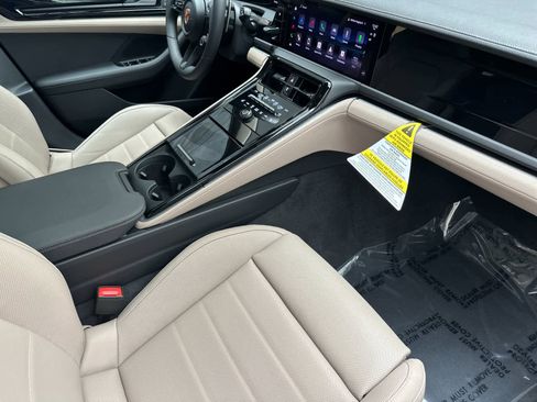 New 2026 Porsche Panamera 4 AWD/4WD image 16