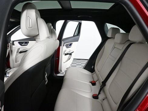 Certified 2024 Mercedes-Benz GLC 300 4MATIC image 18
