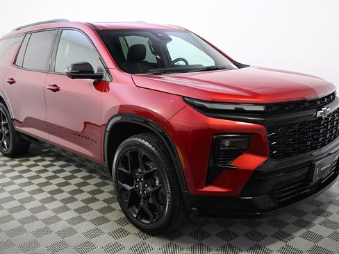 Used 2024 Chevrolet Traverse RS image 8